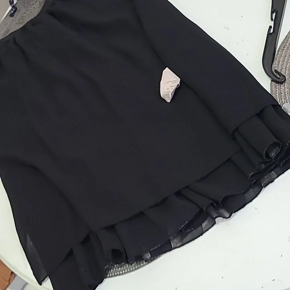 HUGO BOSS PLEATED ELASTIC WAIST BAND SKIRT SIZE 2